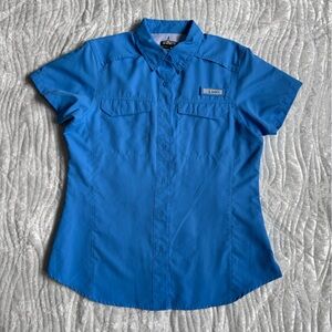 EUC!✨ Habit Women’s Short-Sleeve Button-Down Shirt - Blue